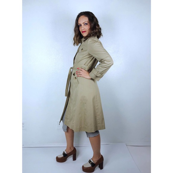 vintage 70s Tan FITTED Belted TRENCH COAT Small short trench coat princess coat - Picture 7 of 10